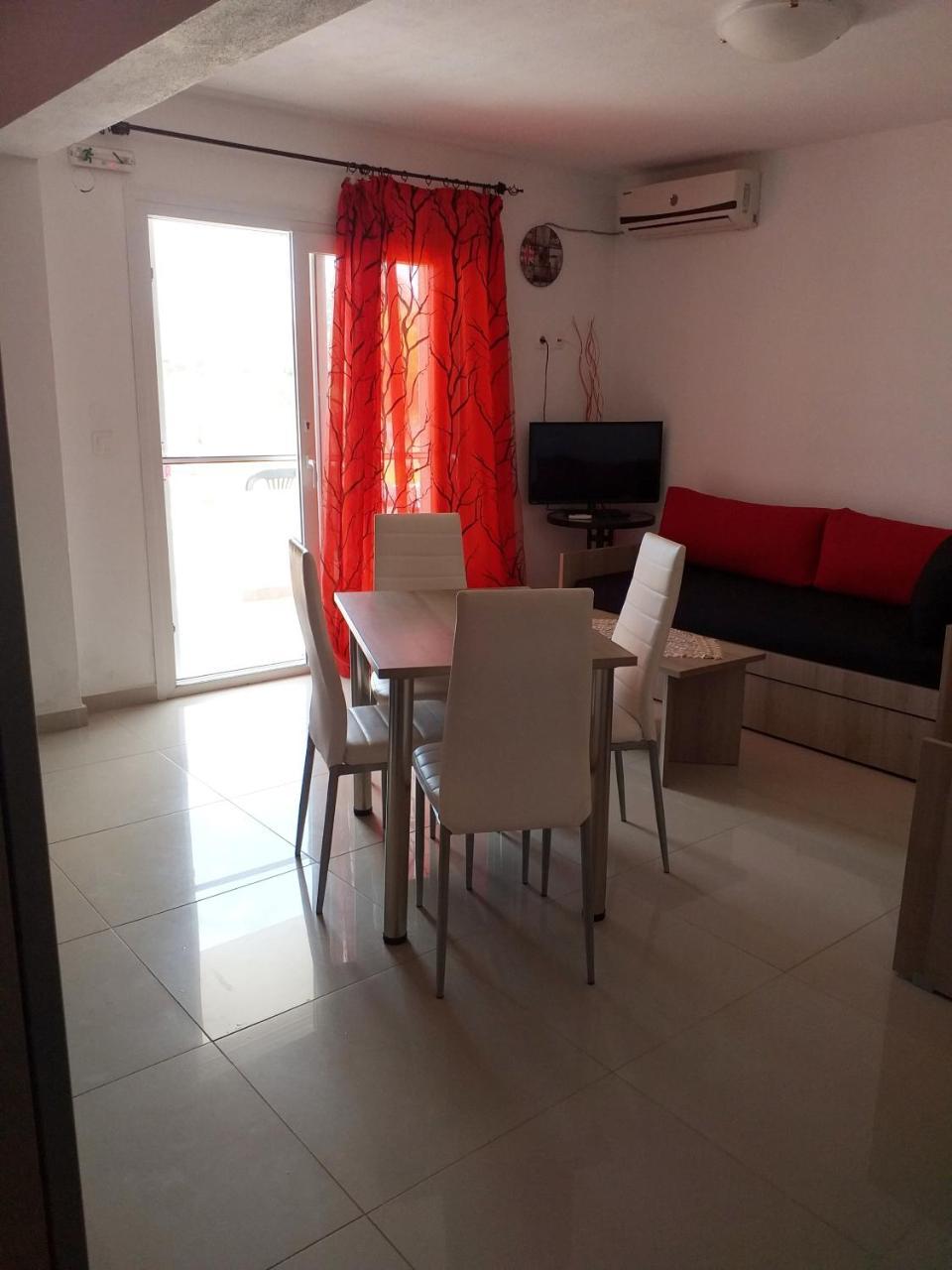 Vigla House