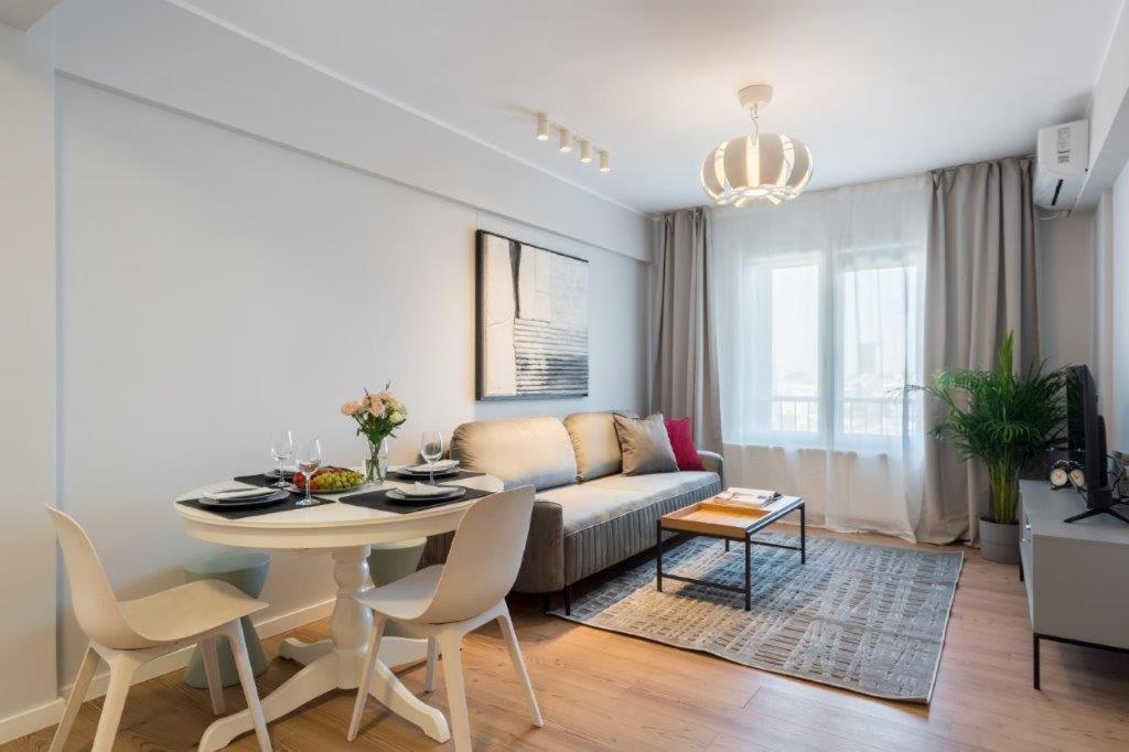 Downtown Modern 2br Apartment