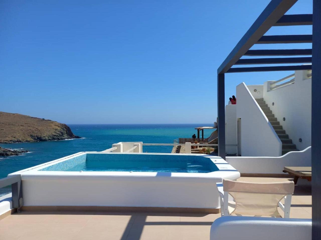 Myrsini's Luxury Suites Merchia