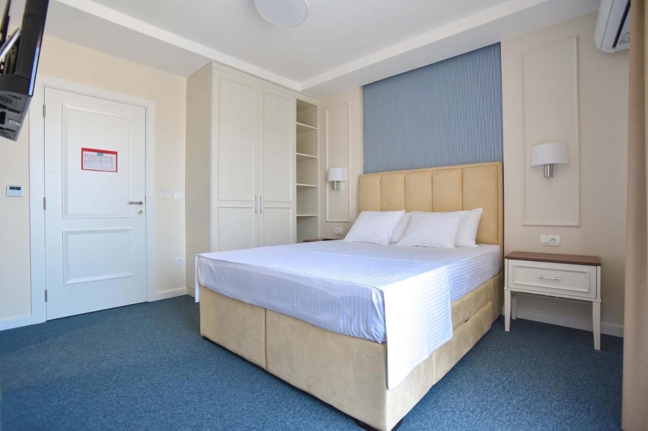 Vistamar Hotel & Apartments