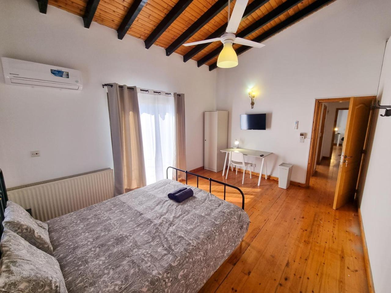 Mountains Retreat Rooms & Suites
