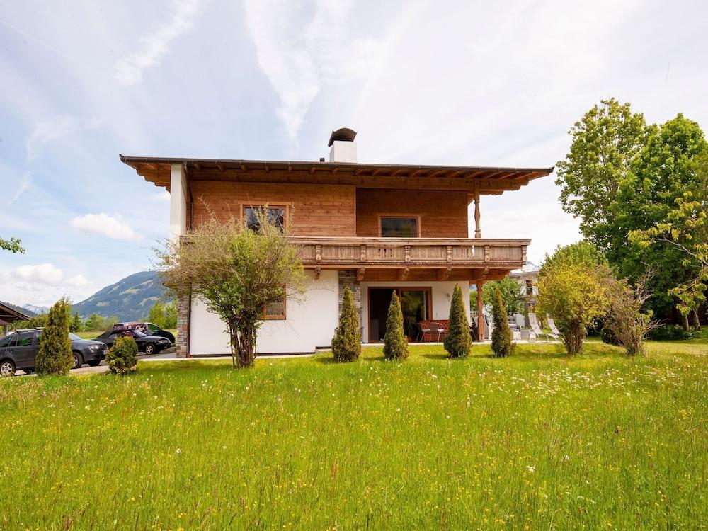 Stellar Holiday Home In Hopfgarten With Roof Terrace