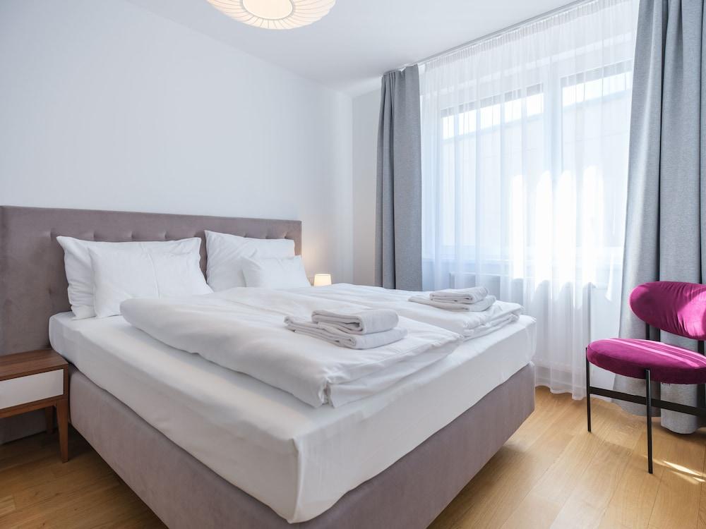 Myfavorit Apartments