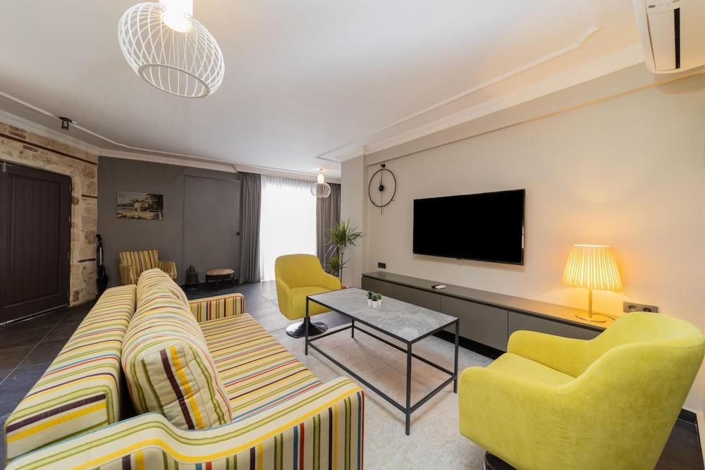 Modern & Fully Furnished Flat In Antalya