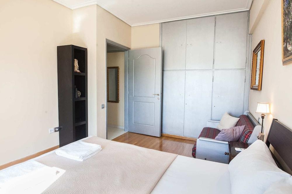 Gorgeous 3 Bedrooms Apt At Exarcheia