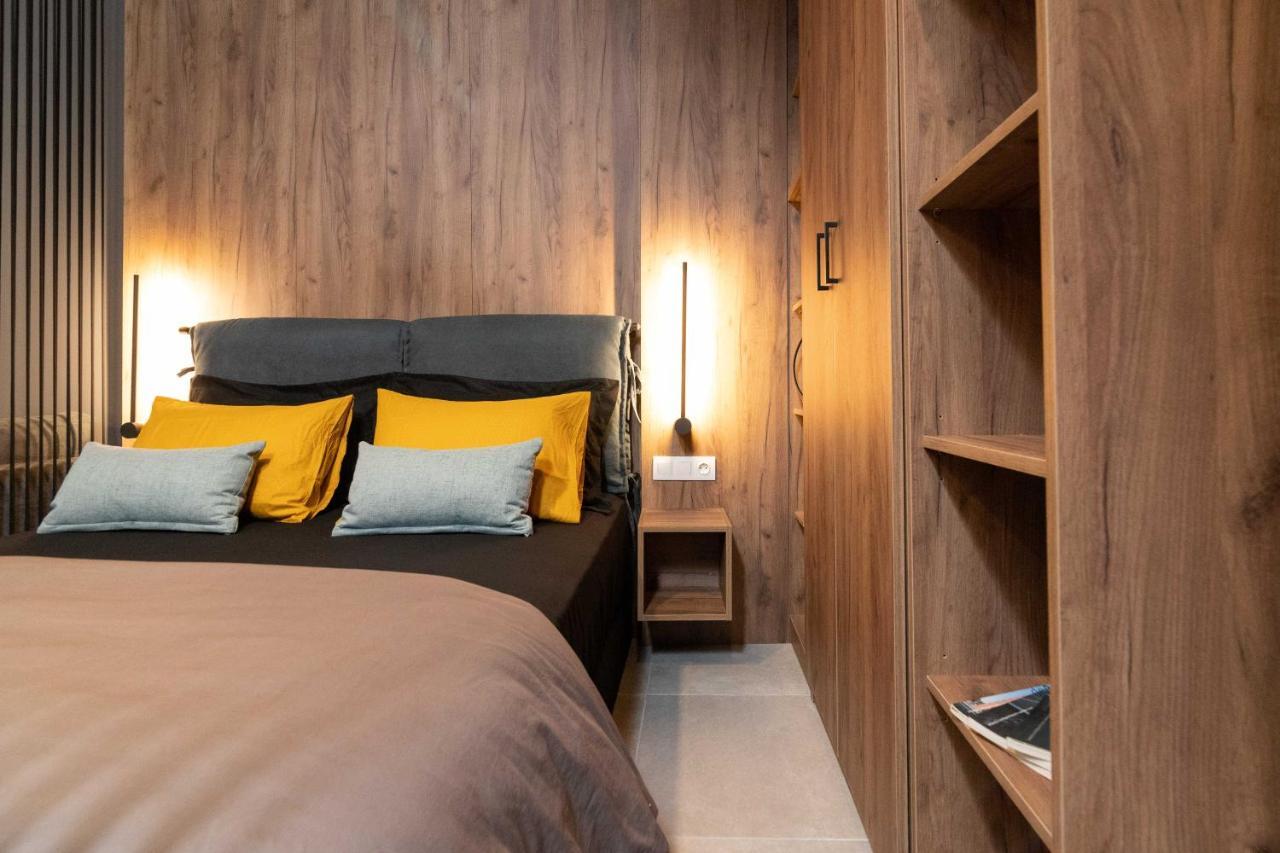 F & B Collection Minilux Studio For 3