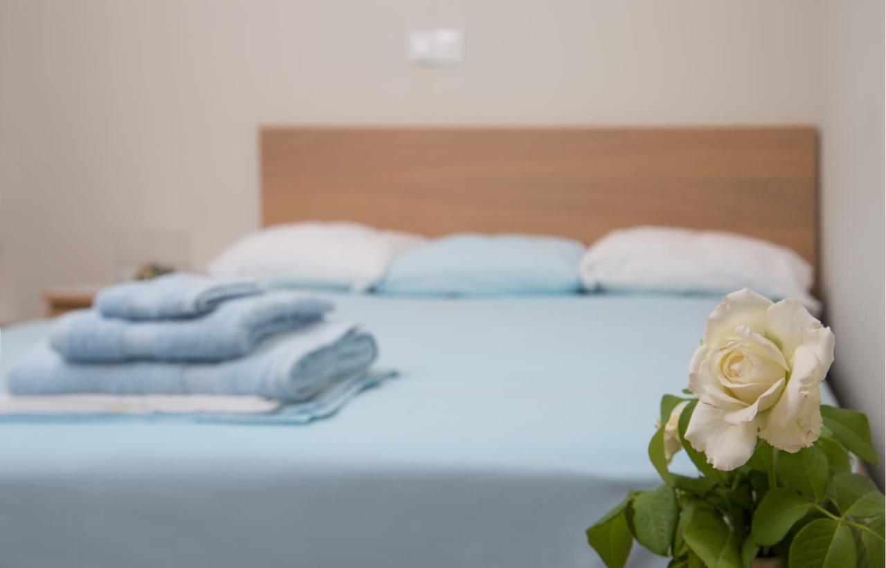 Cosy Apartment With Terrace Near Metro Station