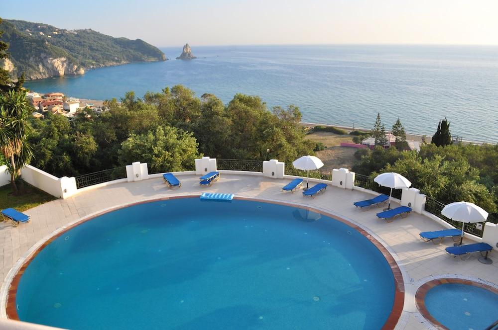 Beautiful Holiday Apartments Maria With Pool Agios Gordios Beach, Corfu