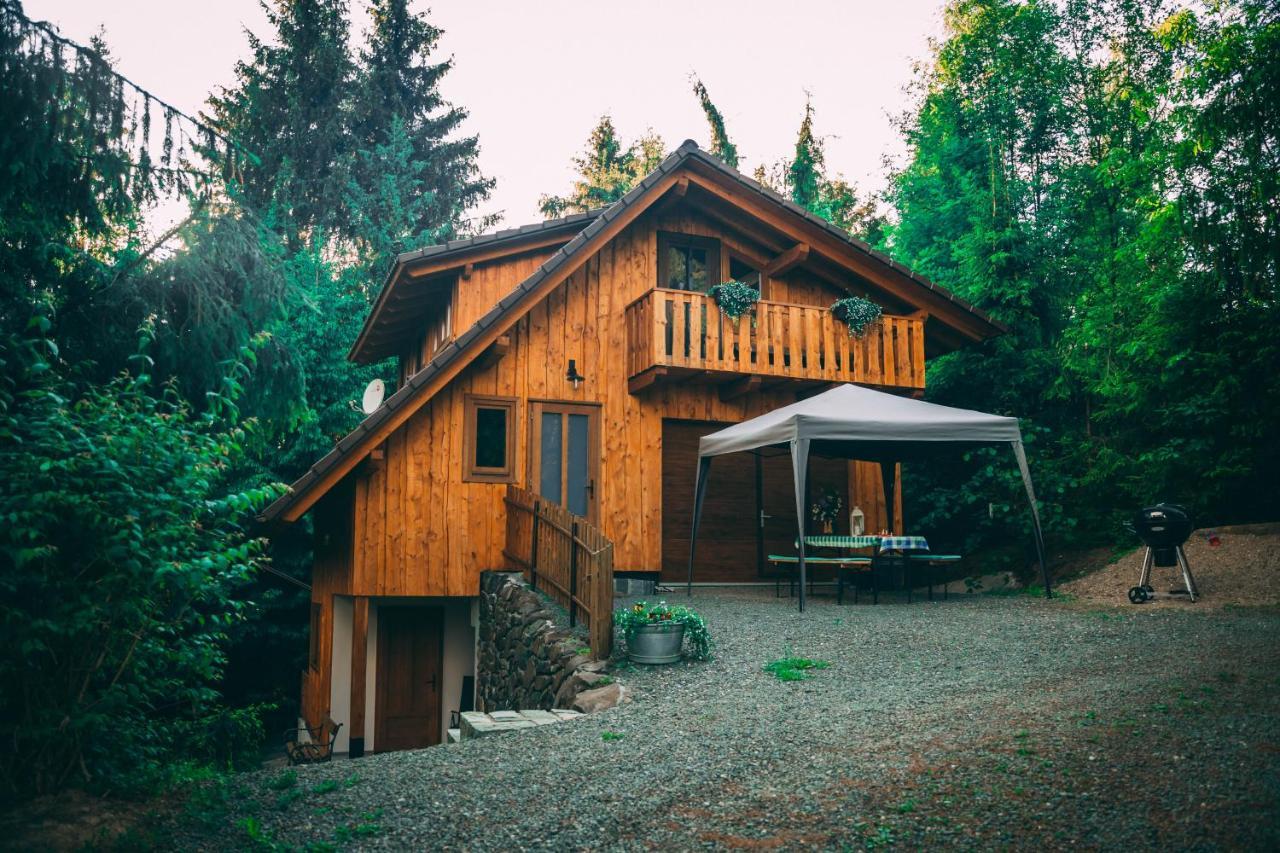 Casa De Vacanta Colibita Veche- Pe Malul Lacului