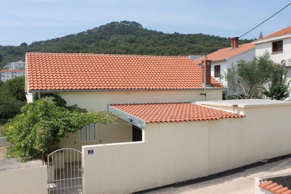 Seaside Holiday House Preko, Ugljan 12078
