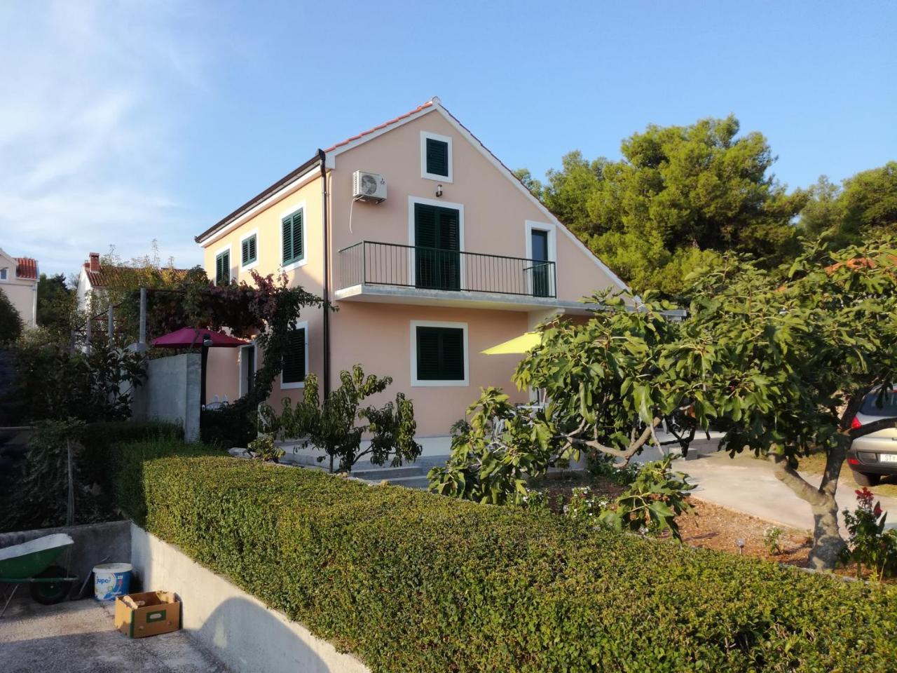 Apartments by The Sea Mirca, Brac 2854