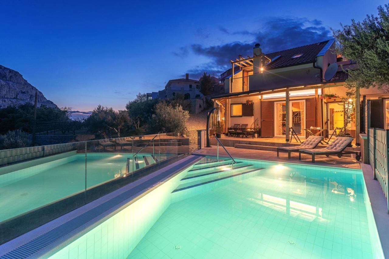 Normabel Relaxing Villa With Heated Pool & Sauna