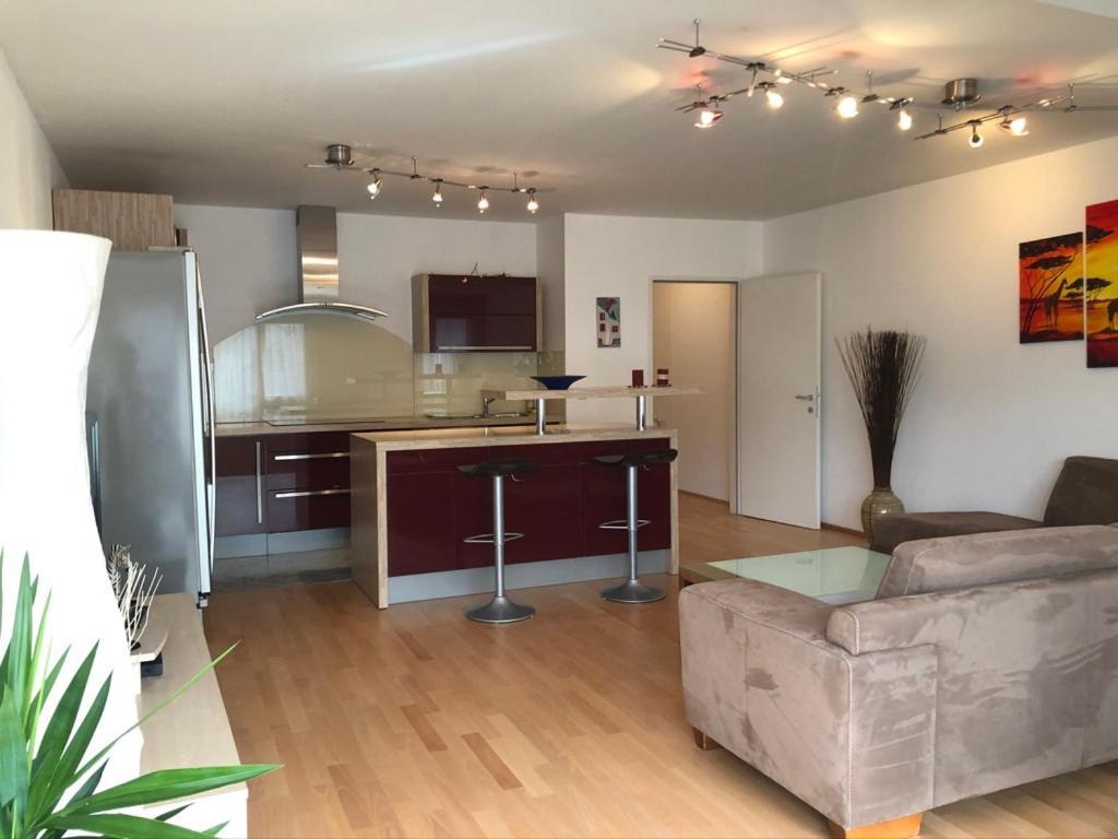 Bright Apartment With A Free Parking Garage @ Wienerberg