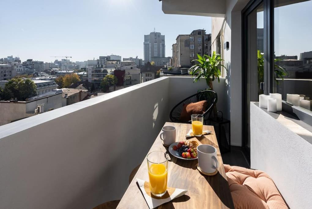Amazing Views 2br Bright Flat Charming Balcony