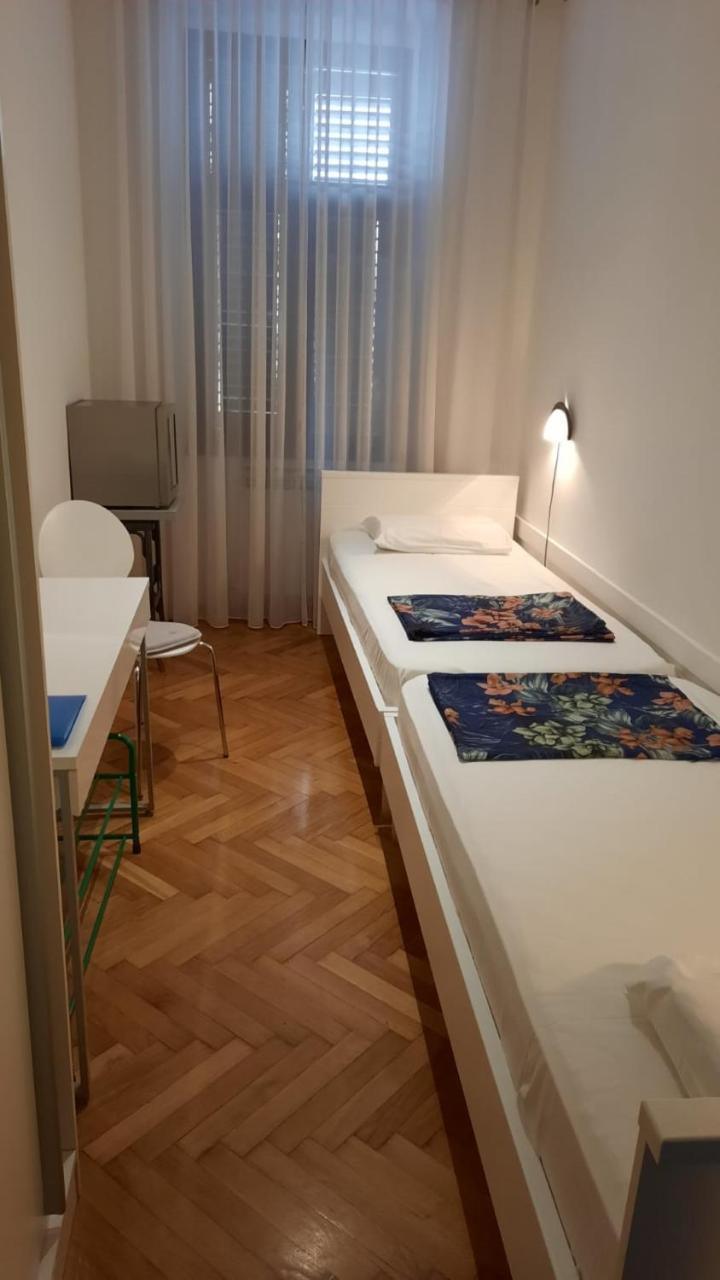 Rooms Aida
