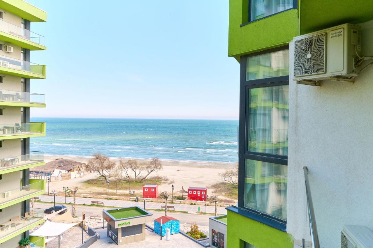 Redmarine Apartment Spa N Pool Resort Parking