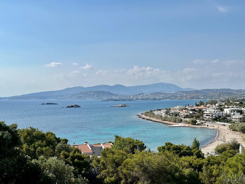 Stunning View Seaside 1-bed Apartment In Saronida