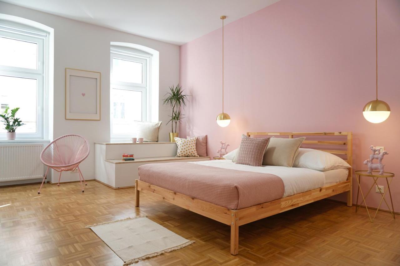 Vibrant Design Apartments Full Kitchen Wi-fi 18 Mins To City Centre