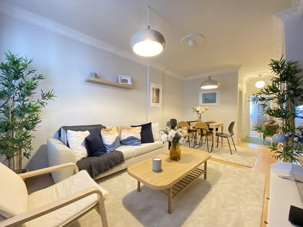 Cozy & Classy Flat Near Taksim Square In Beyoglu
