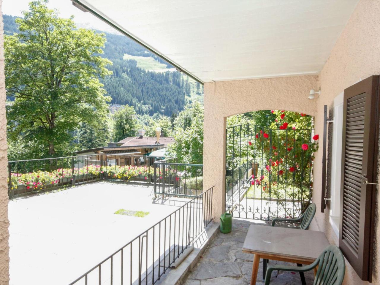 Apartment Schubert-5 by Interhome