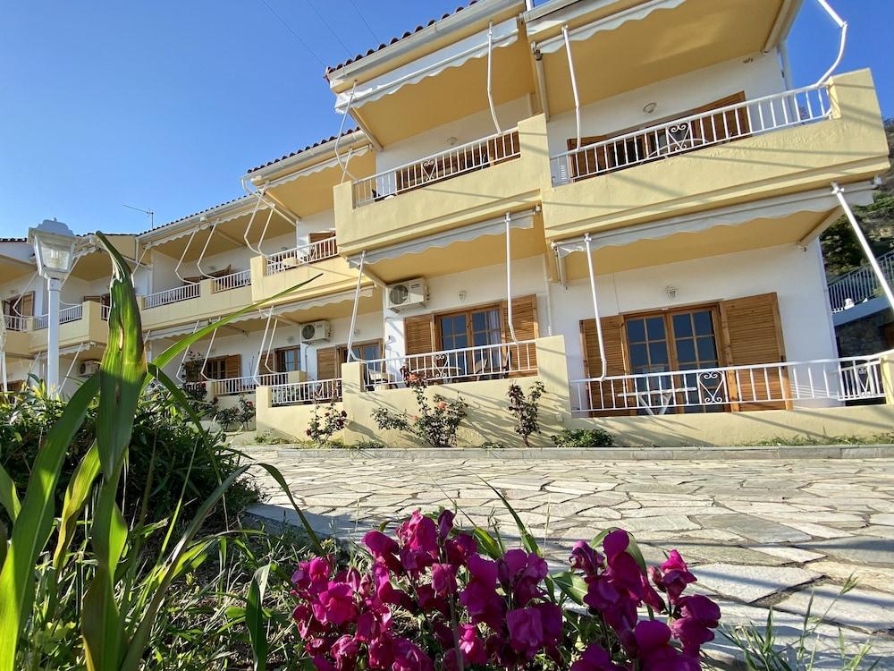 Armonia Elegant Apartments
