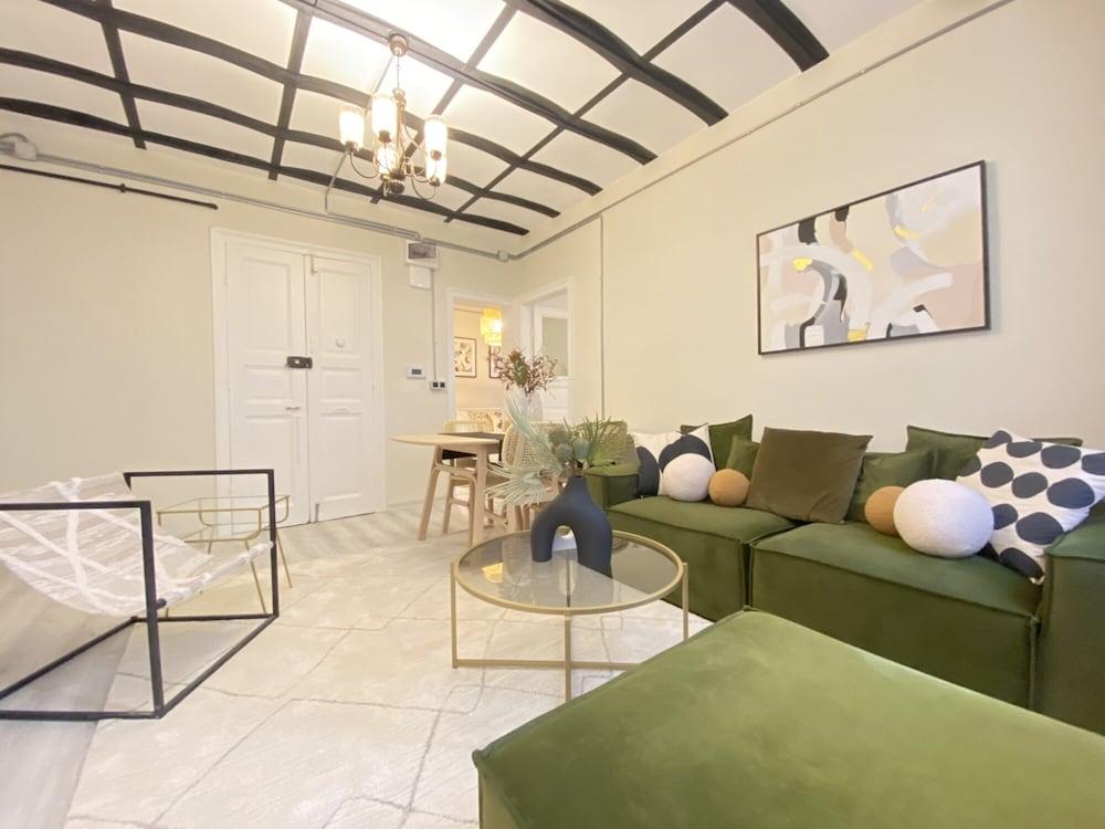 Gem Of Galata Discover Renovated Flat