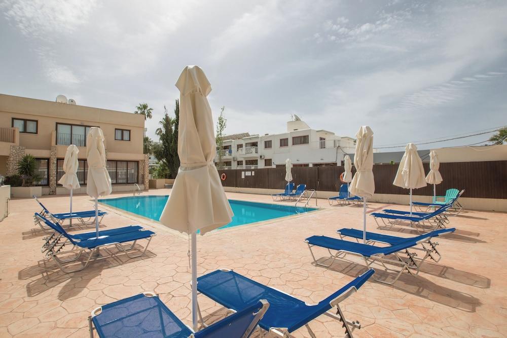 Ayia Napa Holiday Apartment Na101