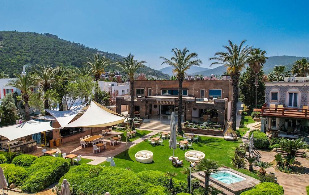 Casa Dell' Arte Hotels Of Arts & Leisure