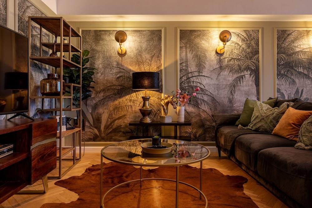 Holt Bagheera & Mowgli