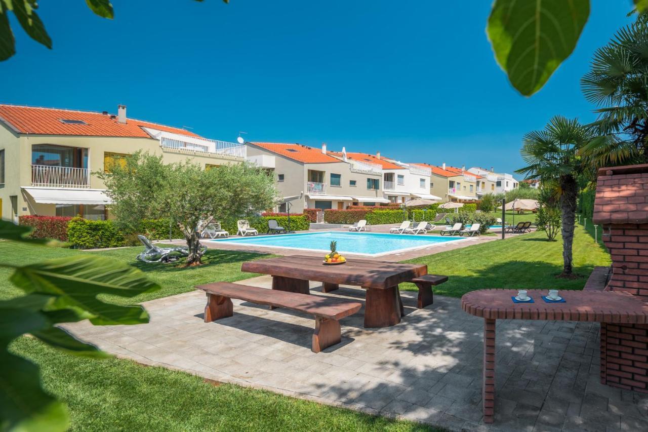 Maj Premium Residence