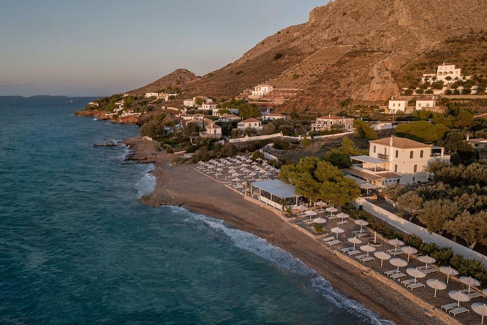 Four Seasons Hydra Hotel