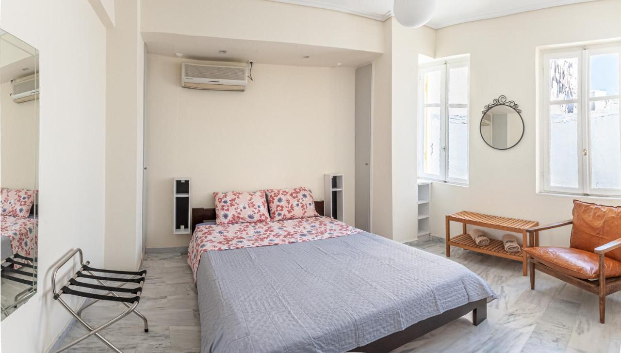 Sunny Apartment On The 2nd Floor In Bohemian Psiri In Athens' Historic Center-in Vivo Apartments