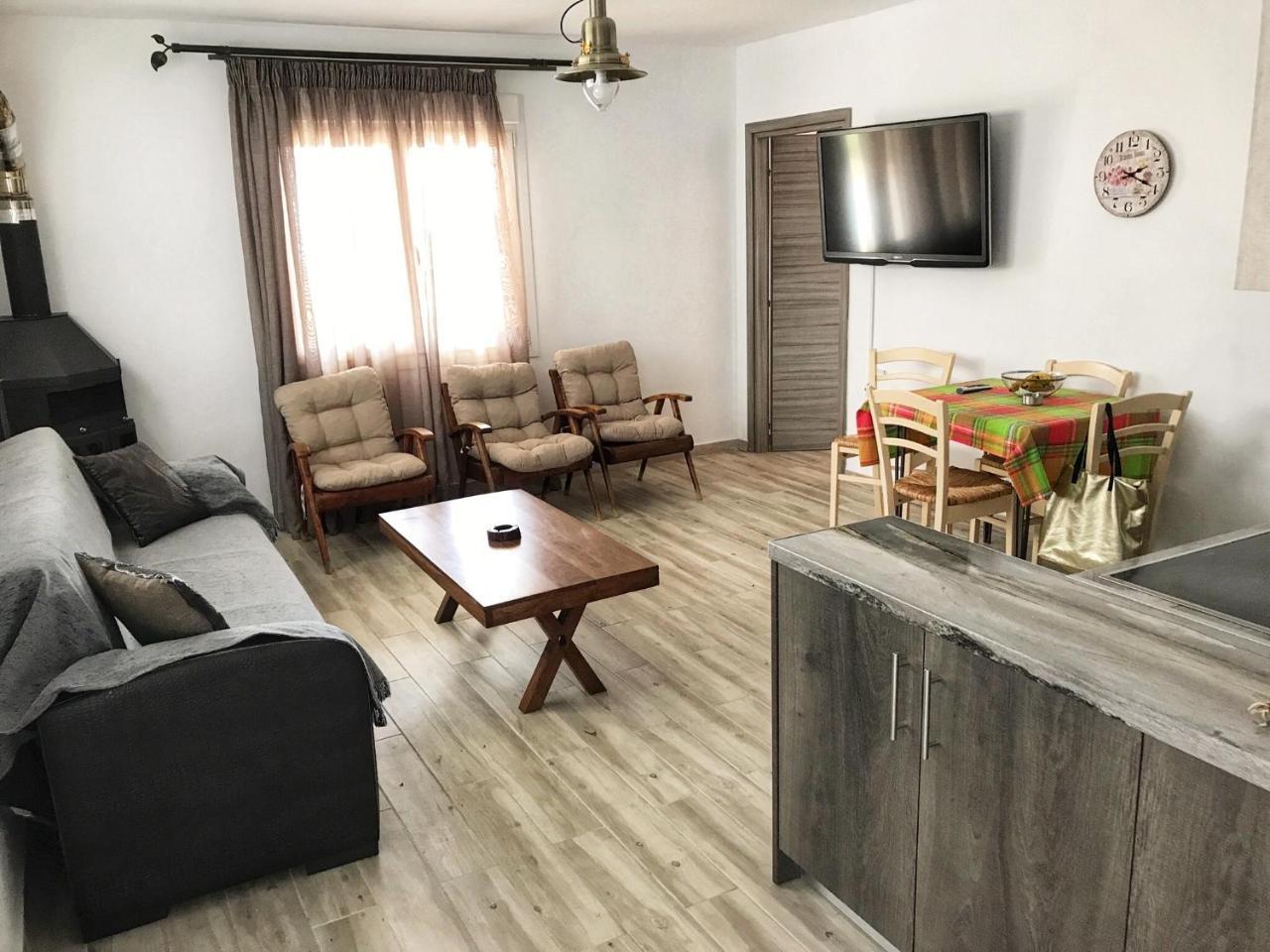 The Hillhouse Near Alexandroupolis