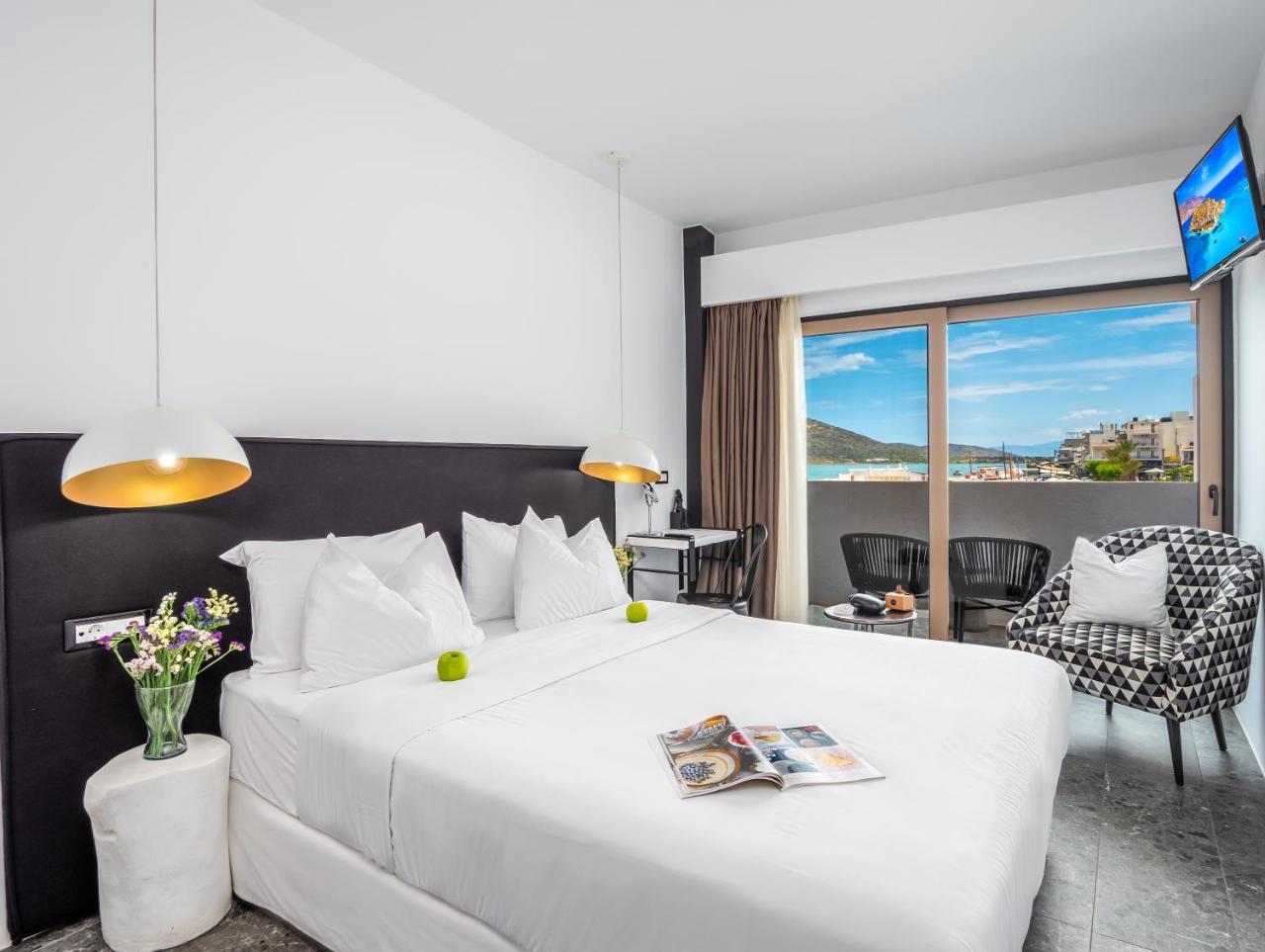 Kalypso Suites Hotel