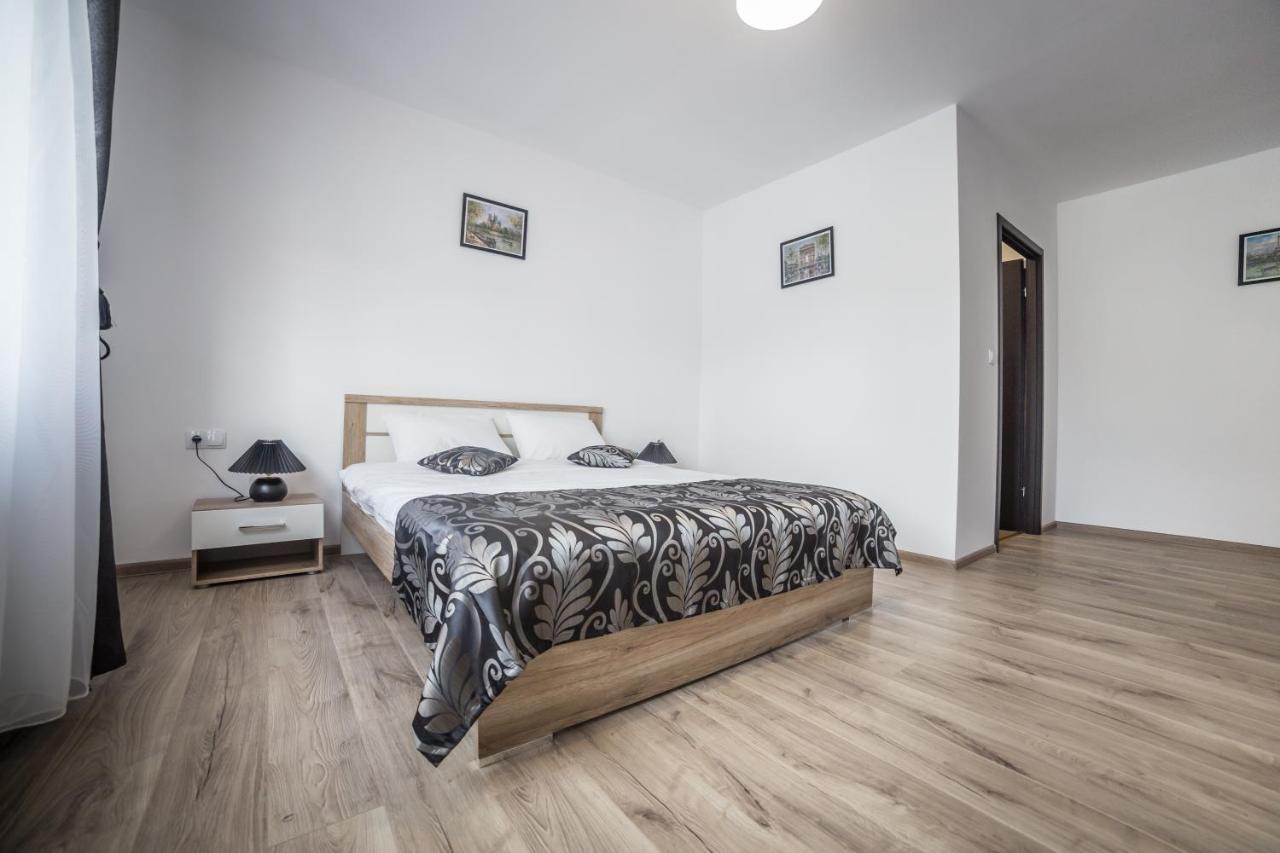 Manuela Residence