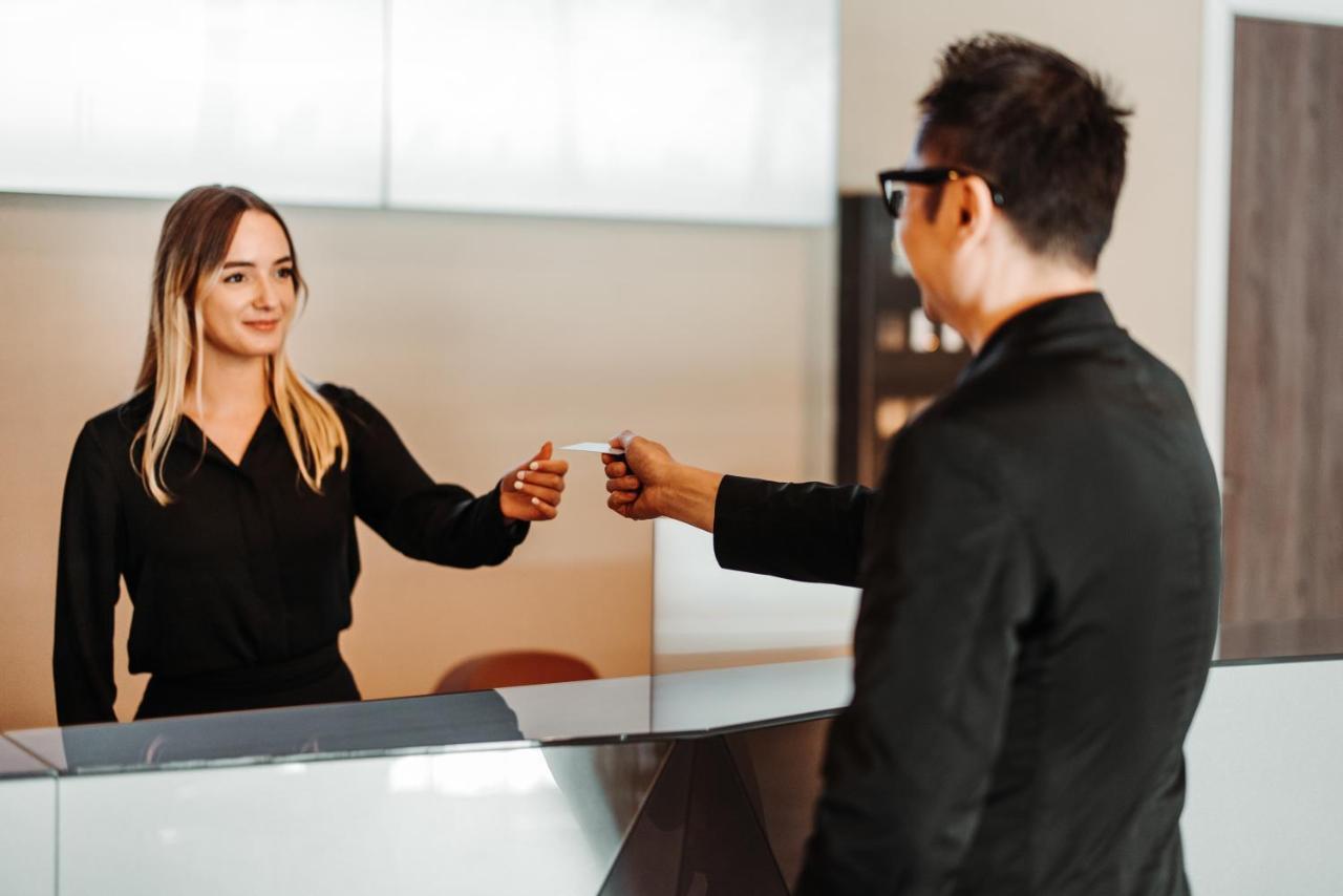 Hotelux Amsterdam Airport Hotel