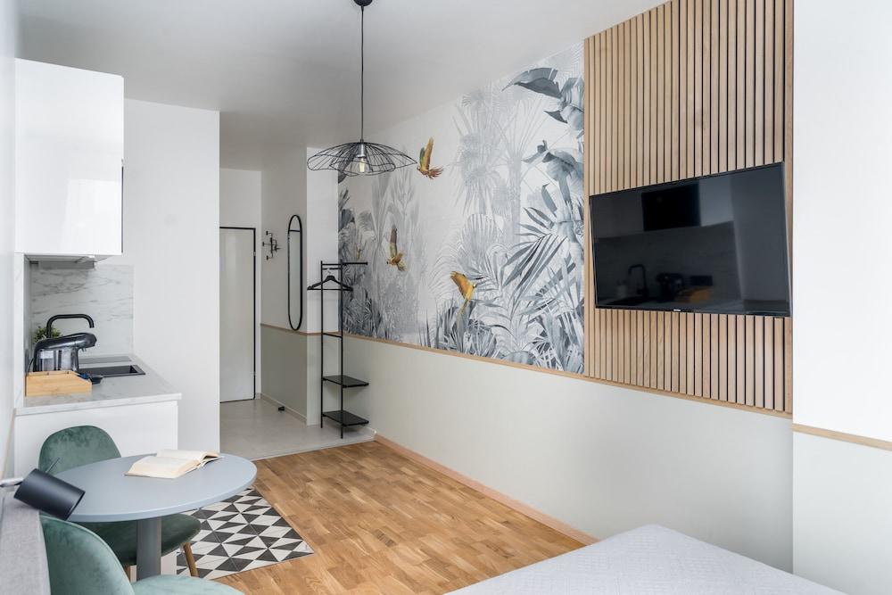 Pappagallo Apartments