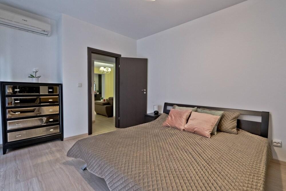 Urban Retreat Aviatiei