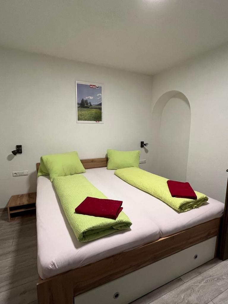 Pension Steiner, 6143 Matrei Am Brenner, Brennerstr 18b!check-in Between 15 - 21 O'clock!! No Breakf