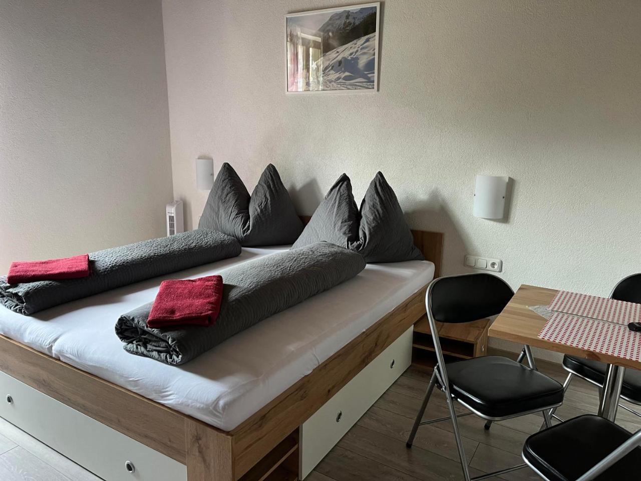 Pension Steiner, 6143 Matrei Am Brenner, Brennerstr 18b!check-in Between 15 - 21 O'clock!! No Breakf