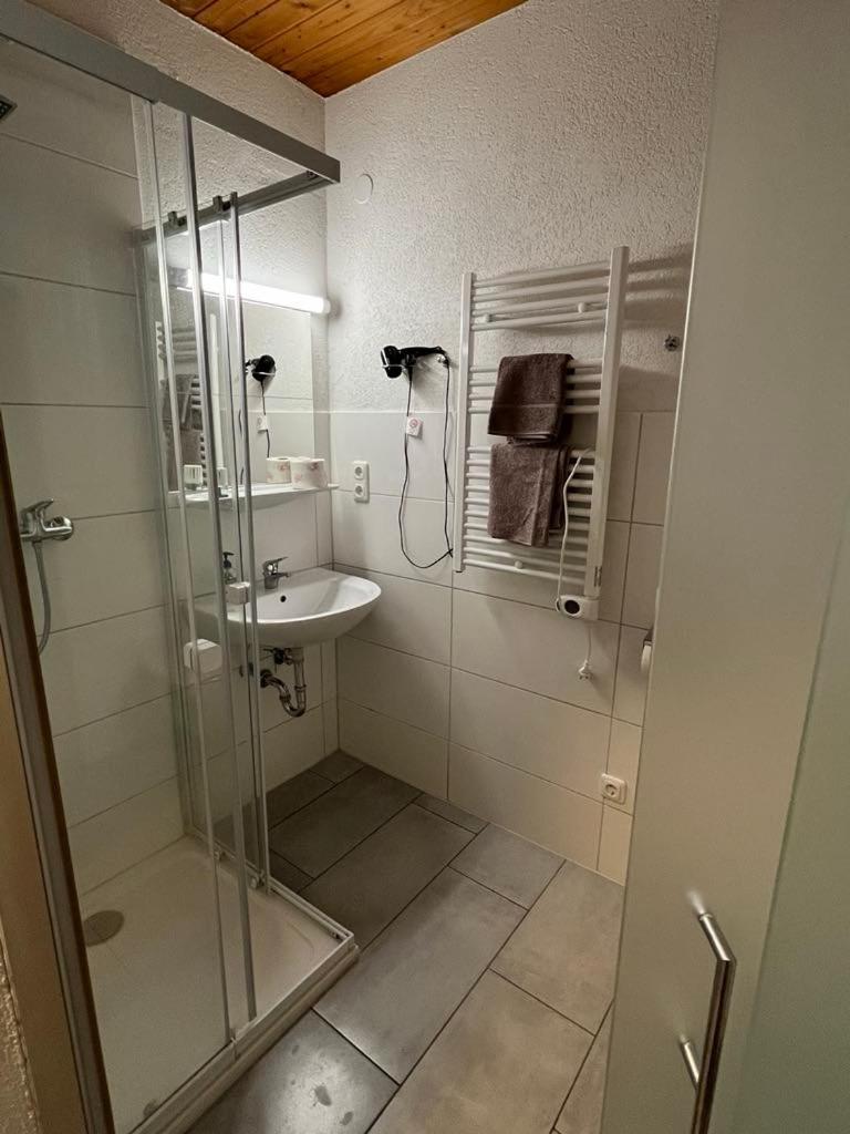 Pension Steiner, 6143 Matrei Am Brenner, Brennerstr 18b!check-in Between 15 - 21 O'clock!! No Breakf