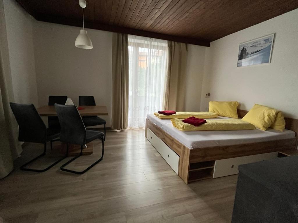 Pension Steiner, 6143 Matrei Am Brenner, Brennerstr 18b!check-in Between 15 - 21 O'clock!! No Breakf