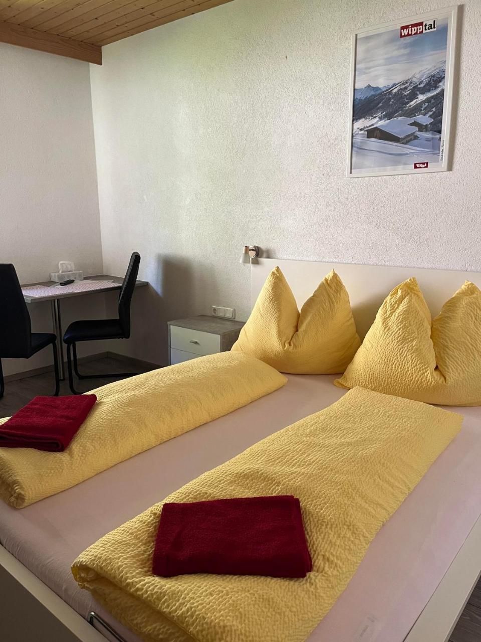 Pension Steiner, 6143 Matrei Am Brenner, Brennerstr 18b!check-in Between 15 - 21 O'clock!! No Breakf