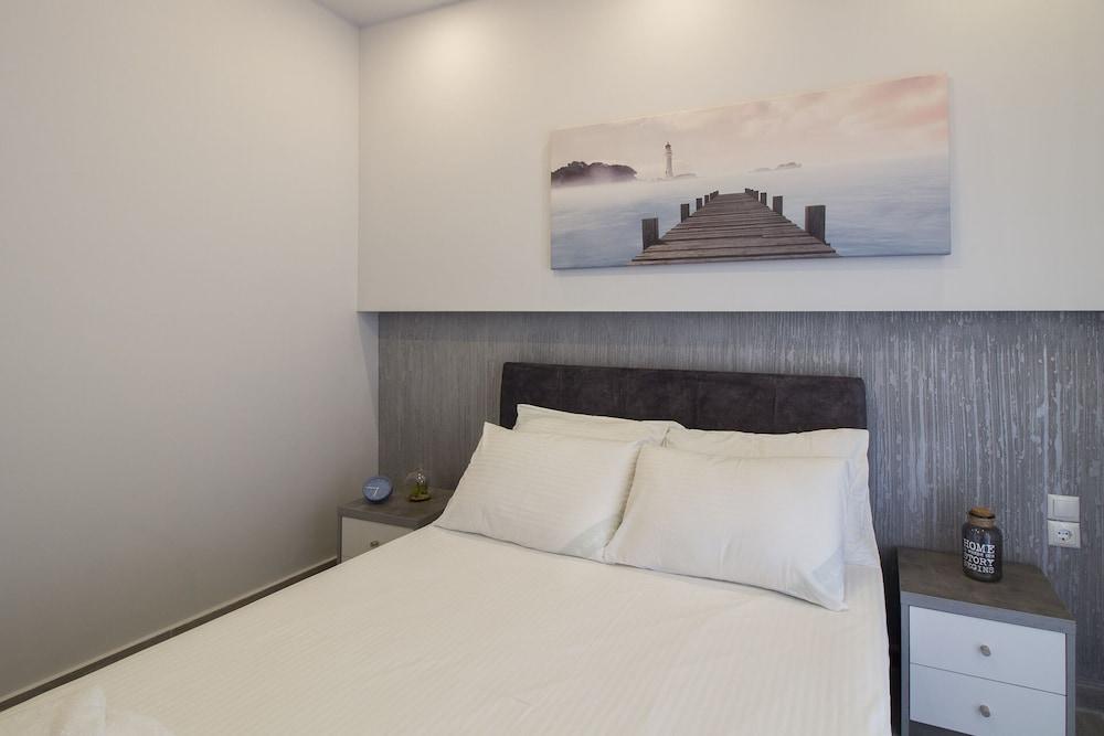 Flow White Tower Two Bedroom Suite