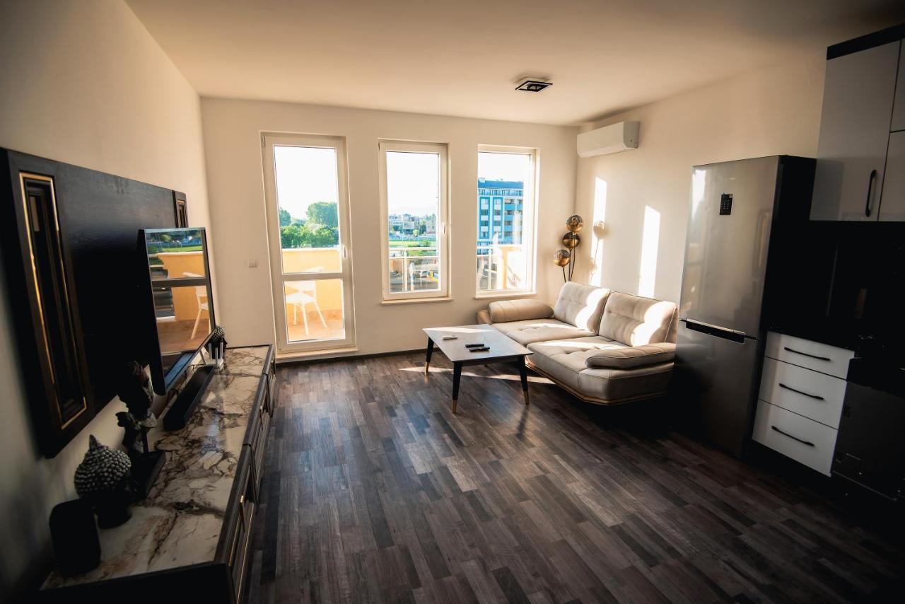 Modern Spacious 1bd Apartment For Two In Nesebar