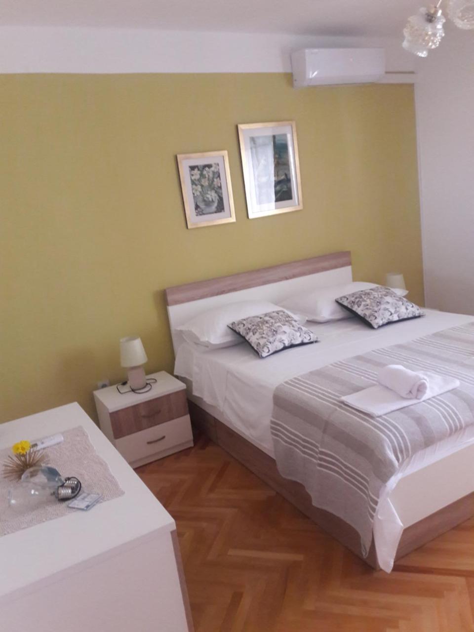 Apartments Smiljana Mucic