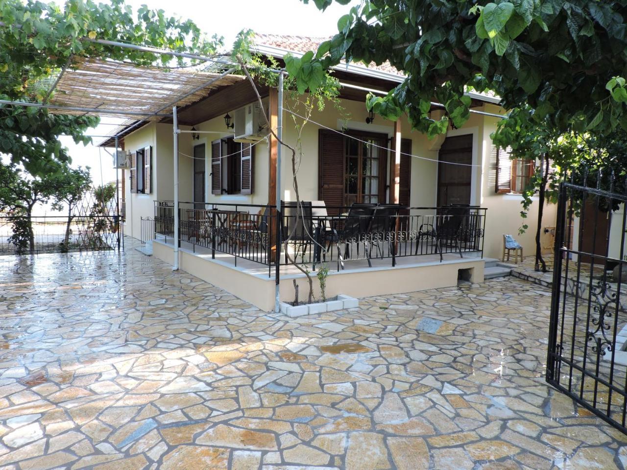 Calm House In Sivros Village, Lefkada