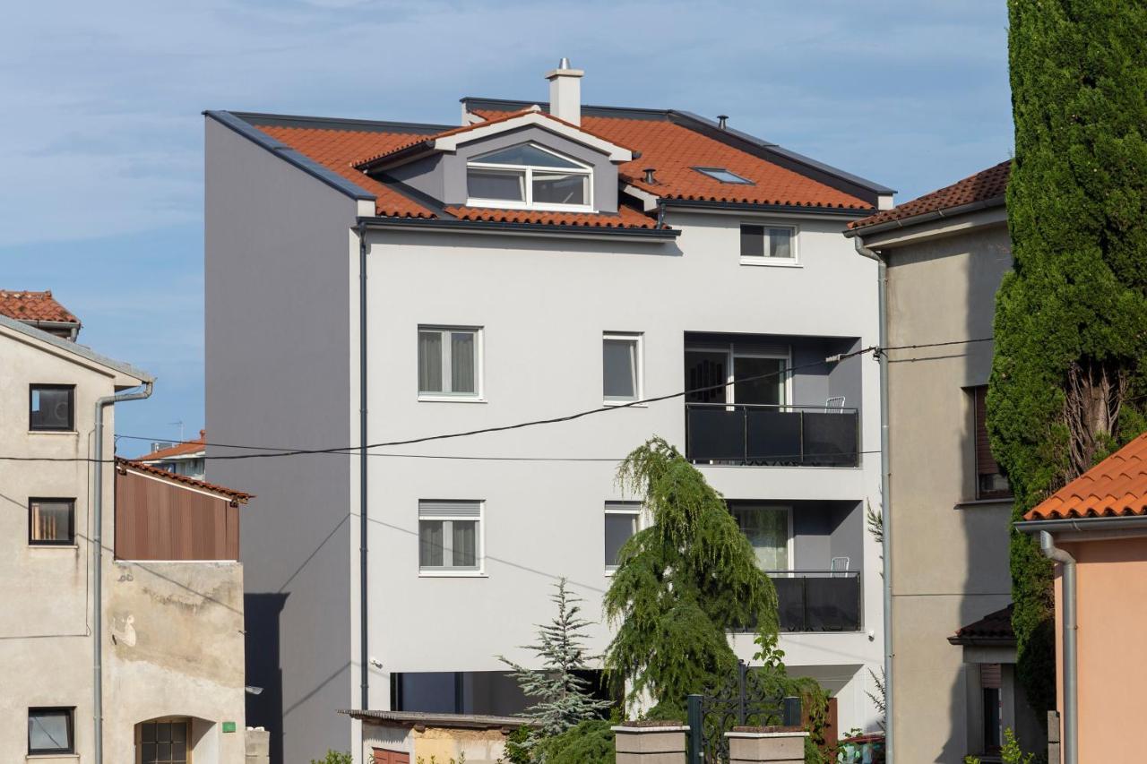 City Apartments Silver