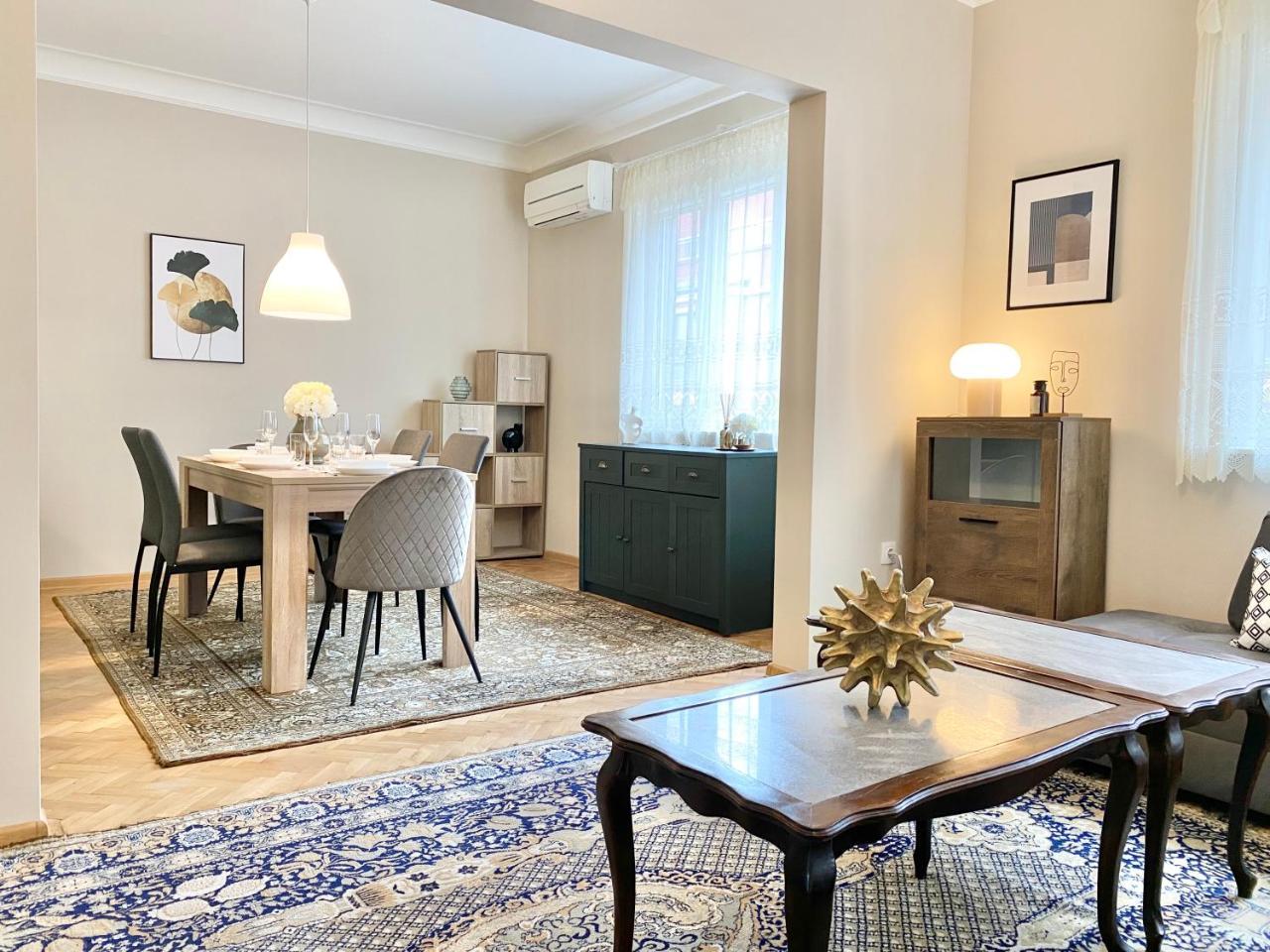 Top Centre Sofia Apartment For 6 Guests
