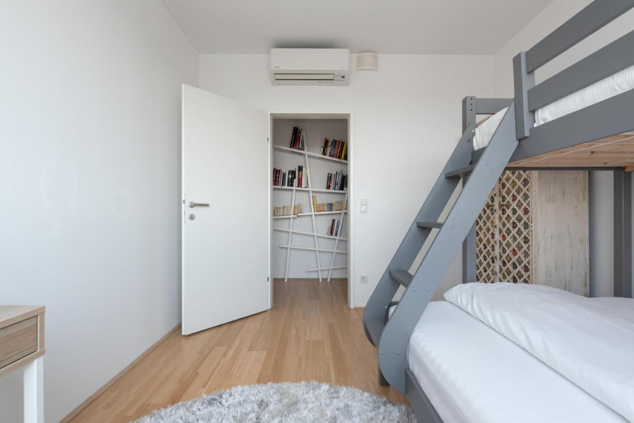 Luxus Uber Den Wolken, 18. Stock Mit Klimaanlage Und Garage